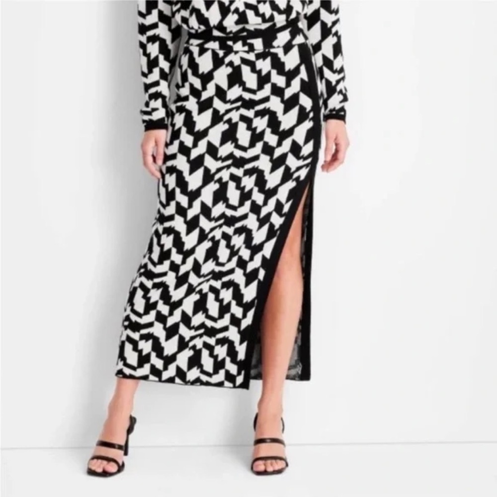 Kahlana Barefield Brown Future Collective Skirt Size Small